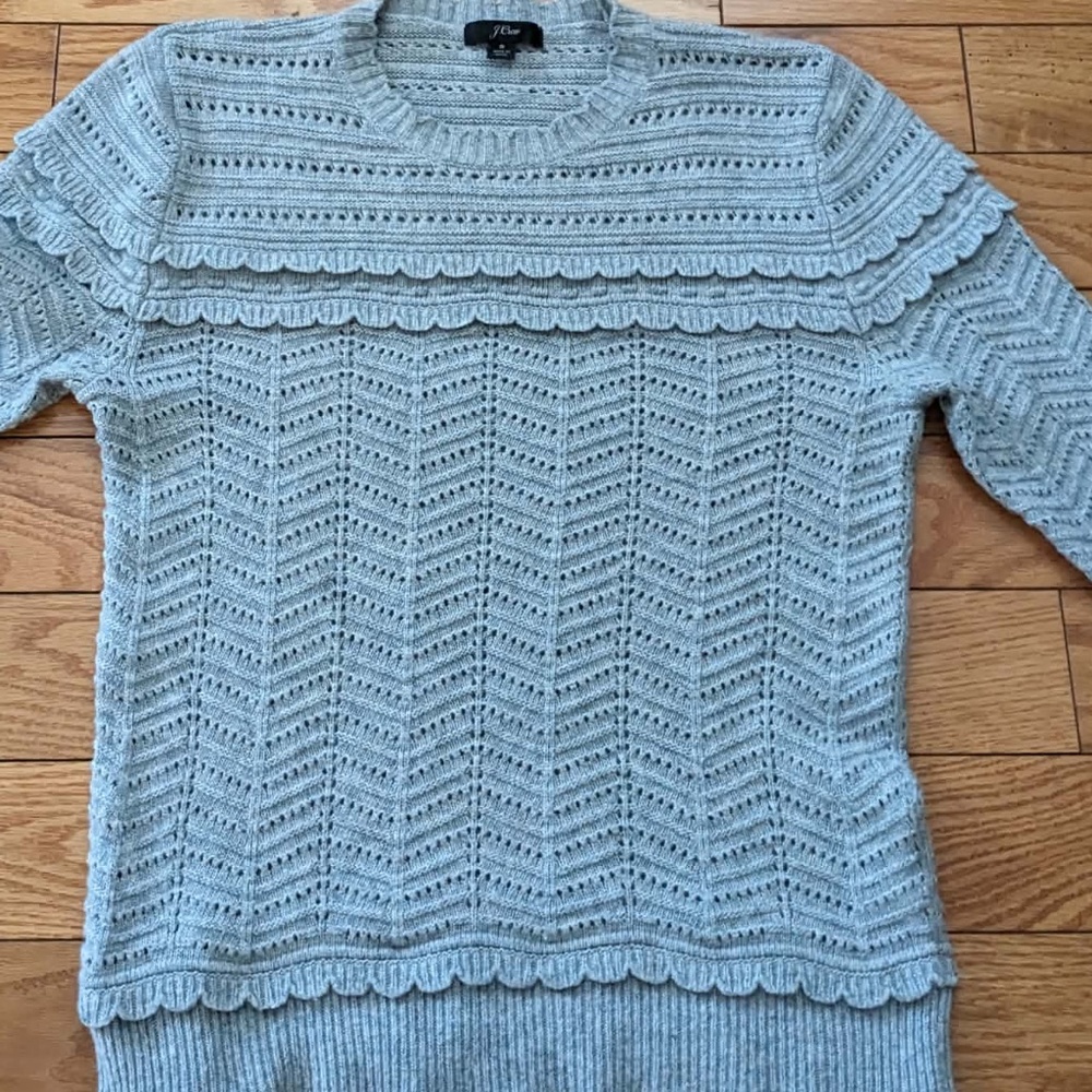 Cute Ruffled  Sweater - Picture 2 of 4